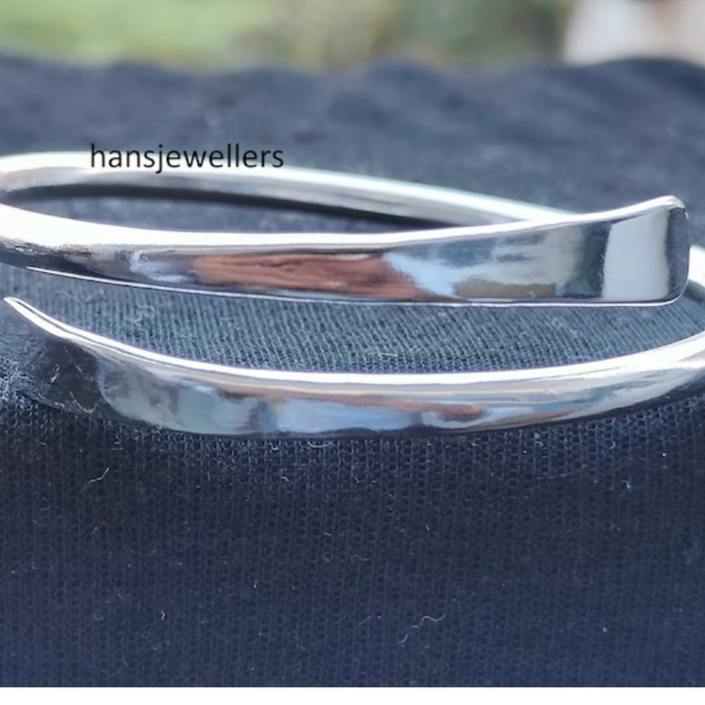 Hand made sterling silver bracelet